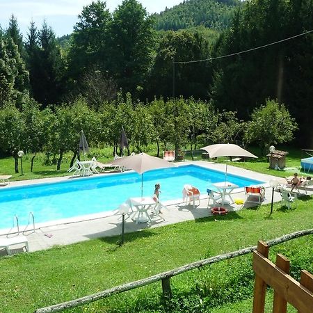 カステルヌオーヴォ・ディ・ガルファニャーナ Agriturismo La Palazzinaヴィラ エクステリア 写真