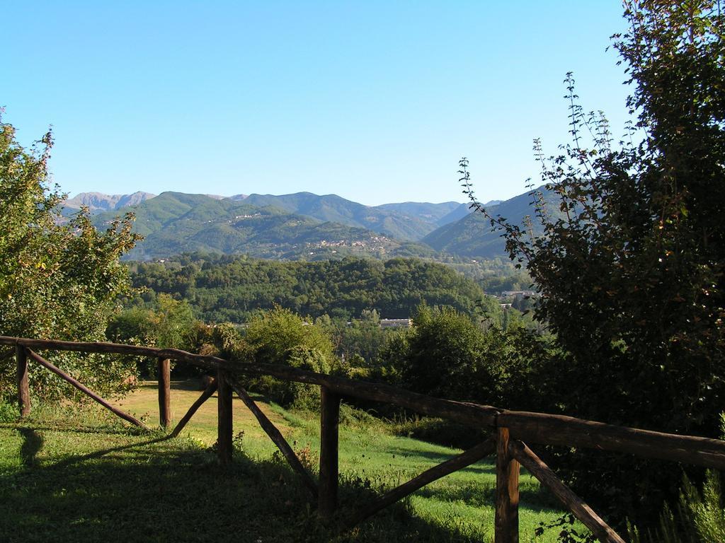 カステルヌオーヴォ・ディ・ガルファニャーナ Agriturismo La Palazzinaヴィラ エクステリア 写真