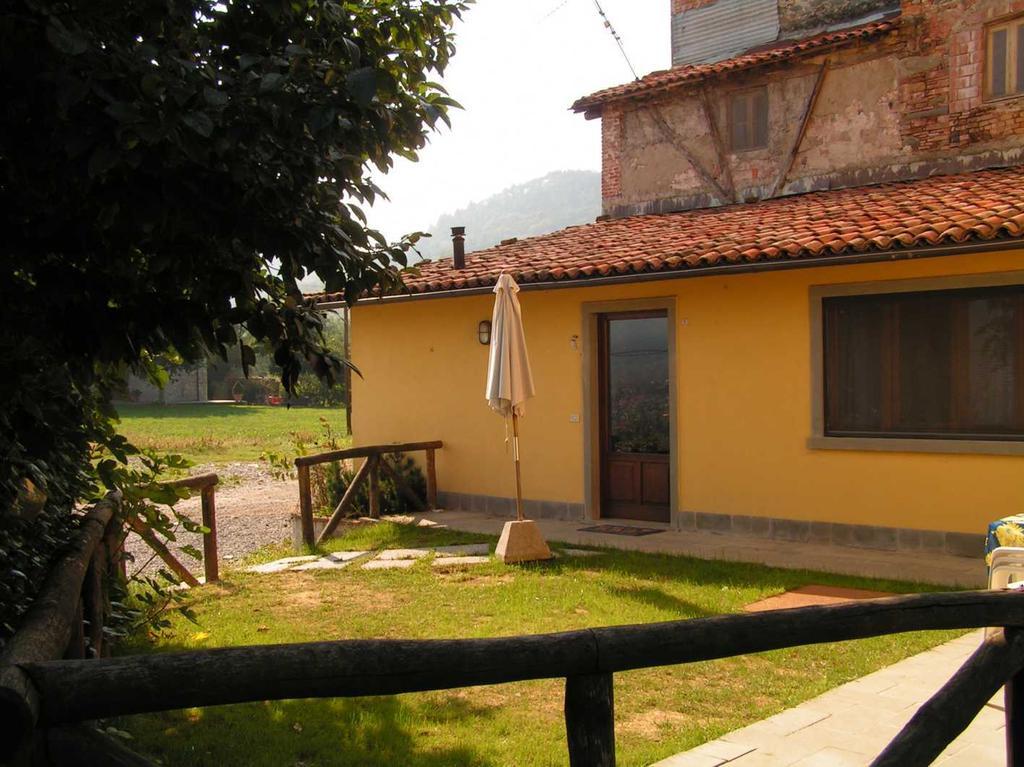 カステルヌオーヴォ・ディ・ガルファニャーナ Agriturismo La Palazzinaヴィラ エクステリア 写真